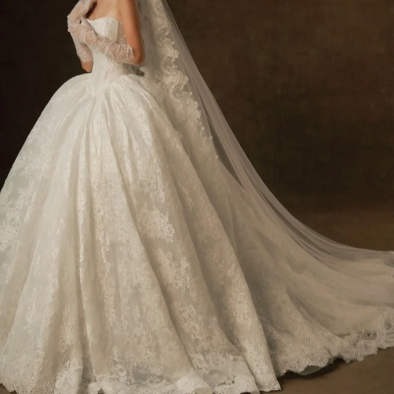 Luxury Lace White Appliques Wedding Dresses Beadwork Decal Puff Skirt long tail A-line Tull Slit Made Wedding Dress Bridal Gown