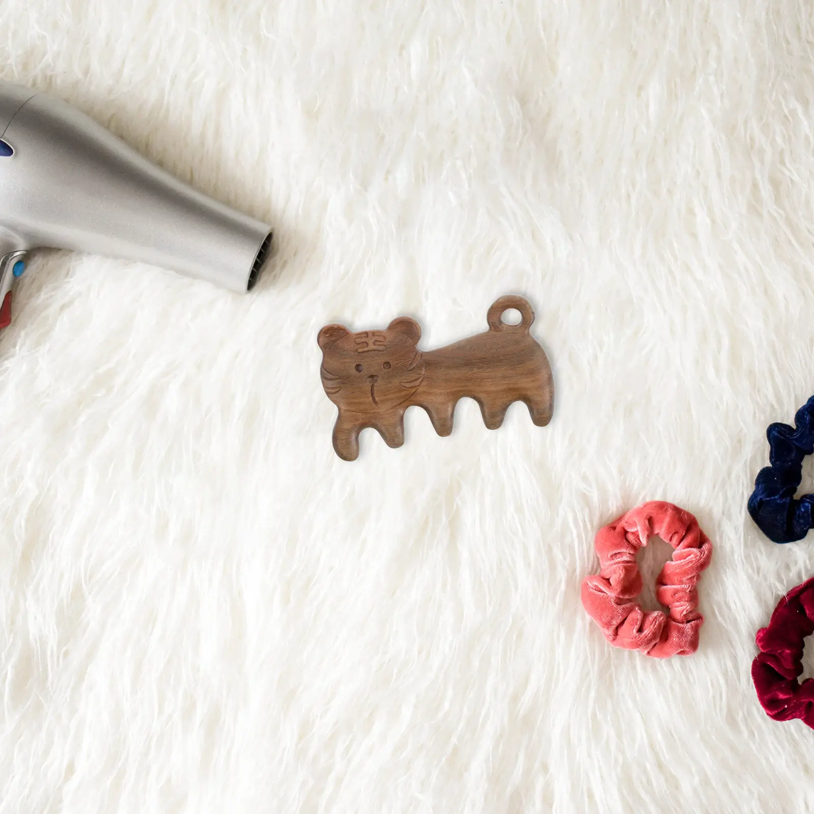 

Adorable Tiger Design Sandalwood Scalp Massage Comb Ergonomic Wooden Head Massager for Home Travel Use Multi Functional Body