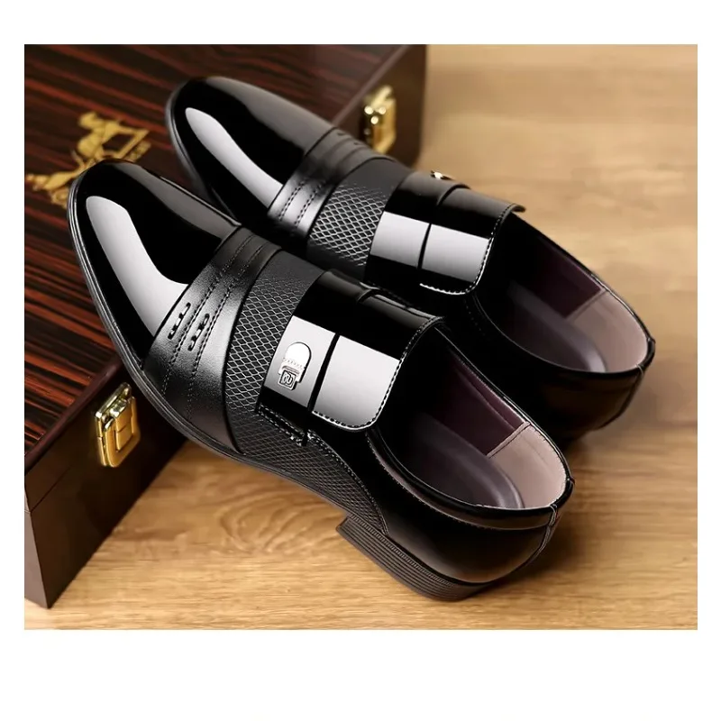

Men Leather Shoes Big Size 38-48 Oxford Men's Luxury Lacquer Wedding Shoe Pointed Toe Dress Shoes for Classic Business