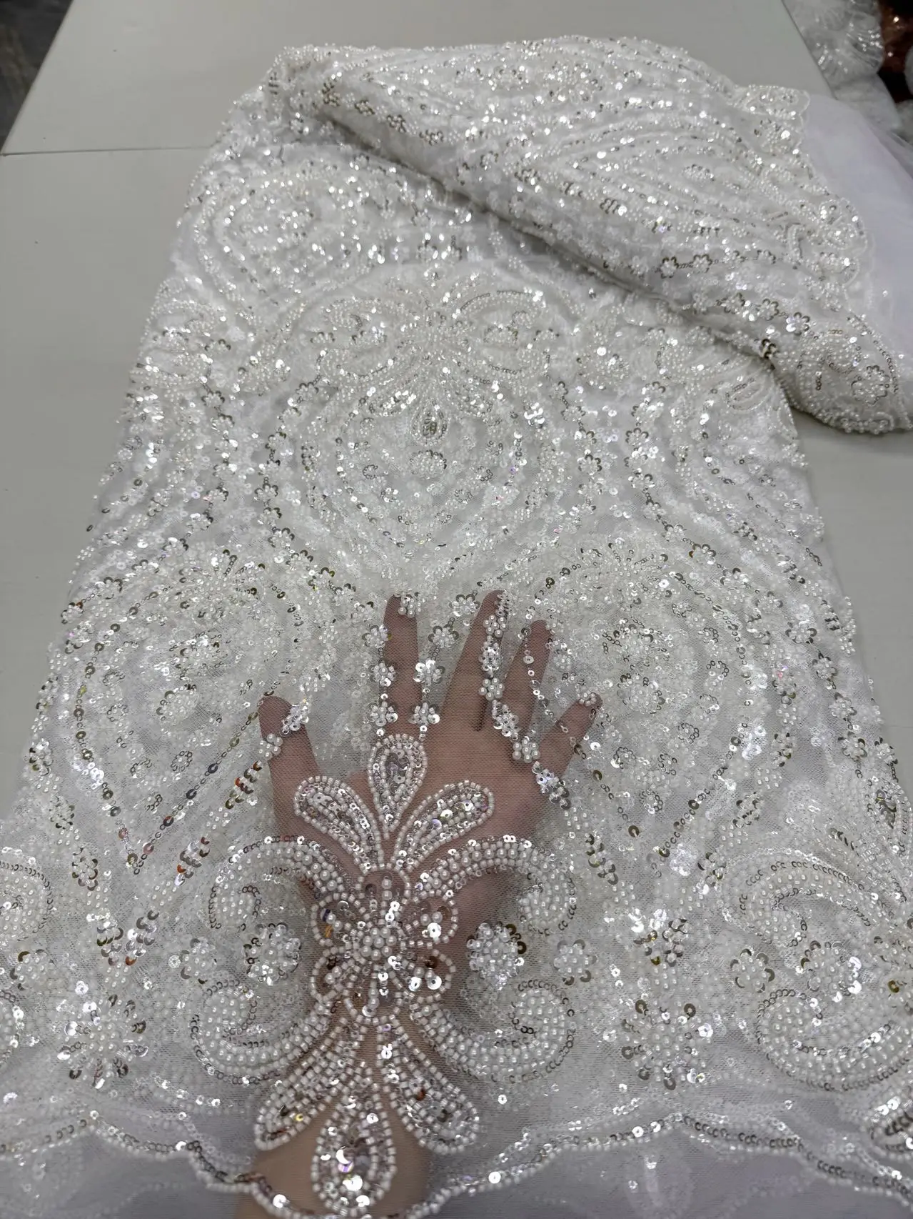 

Роскошная африканская сетчатая кружевная ткань с блестками, для шитья, одежды, бисера, тюля, свадебных платьев, вышивки, ткани по метрам, 5 ярдов