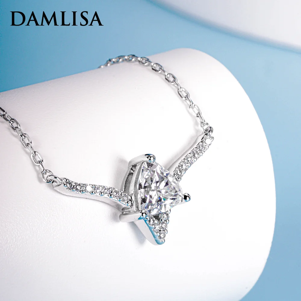 DAMLISA 6x6mm D Color TRILLYON Cut Moissanite Pendant Necklace For Women 925 Sterling Silver Emgagement Diamond Chain Necklace