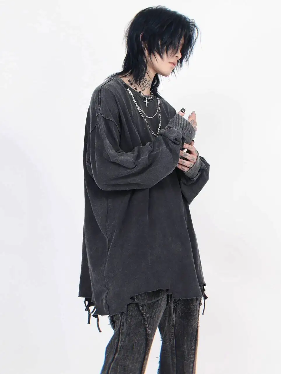 Man T-shirt 2026 New Men Vintage Washed Distressed Hem Long Sleeve Basic Tee Autumn Versatile Loose