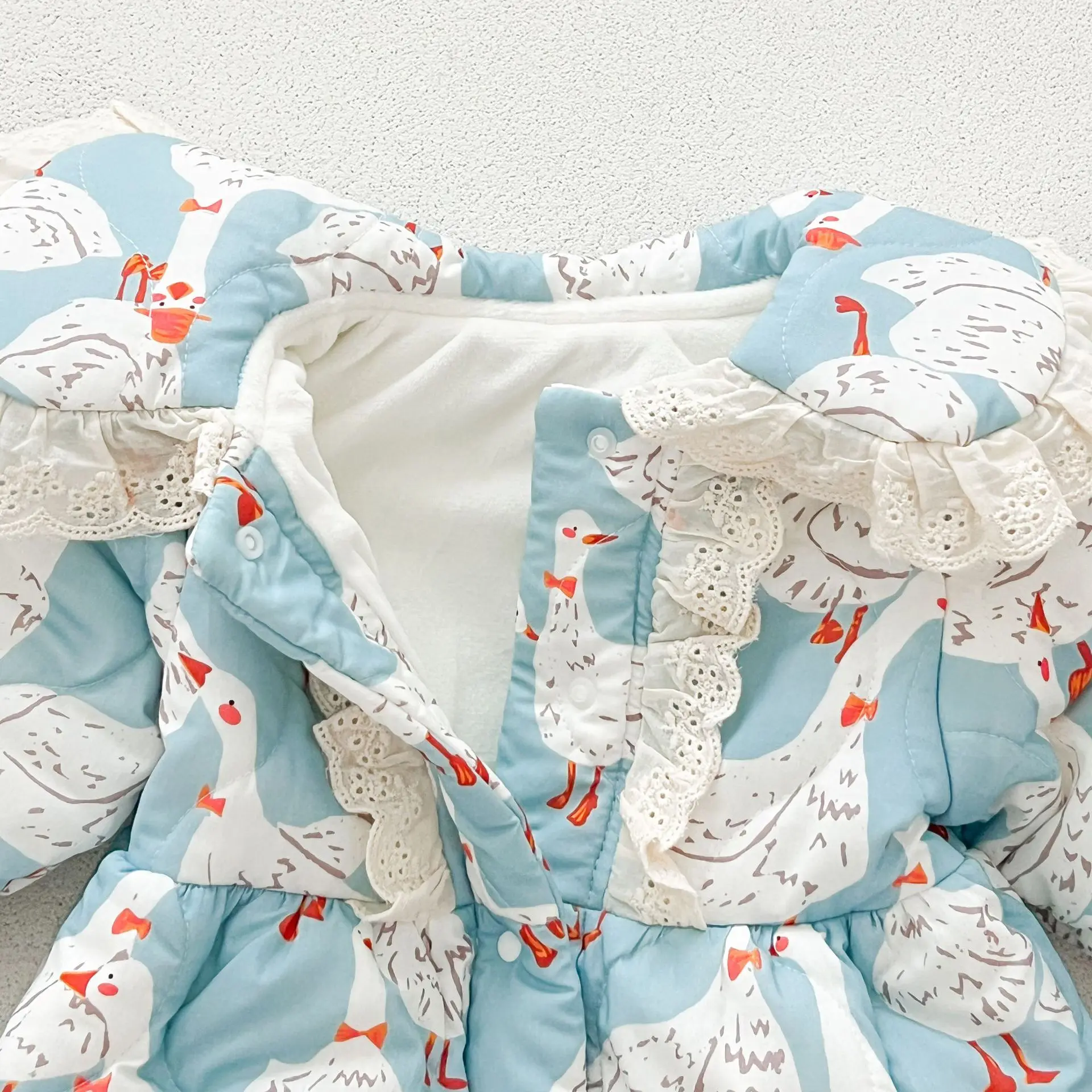 2024 Winter Newborn Baby Thickened Jumpsuit Female Baby 0-2 Years Old Going Out and Onepiece Fashion Baby Clothing