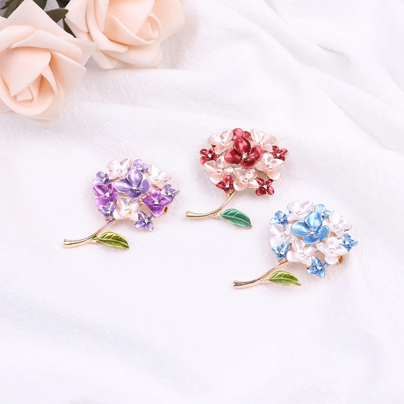 1pc Creative Literary Hydrangea Plant Flower Brooch Ladies Western Pin Sweater Brooch Jewelry Accessories