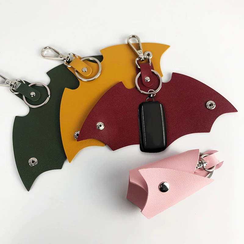 Fashion Funny Bat Pu Leather Keychains For Women Men Car Keyrings Protective Holder Anti-lost Waist Key Bag Accessories Gift 1pc