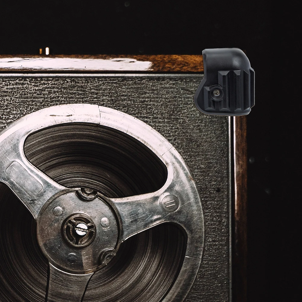 

32Pcs Speaker Box Corner Protectors Heavy Duty Shockproof Guards for Speaker Cabinets Subwoofer Stage Equipment