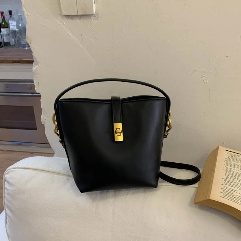 

Popular Women's Leather Messenger Bag, Crossbody Bag For Travel, Tote Handbag By Famous Designer Brand