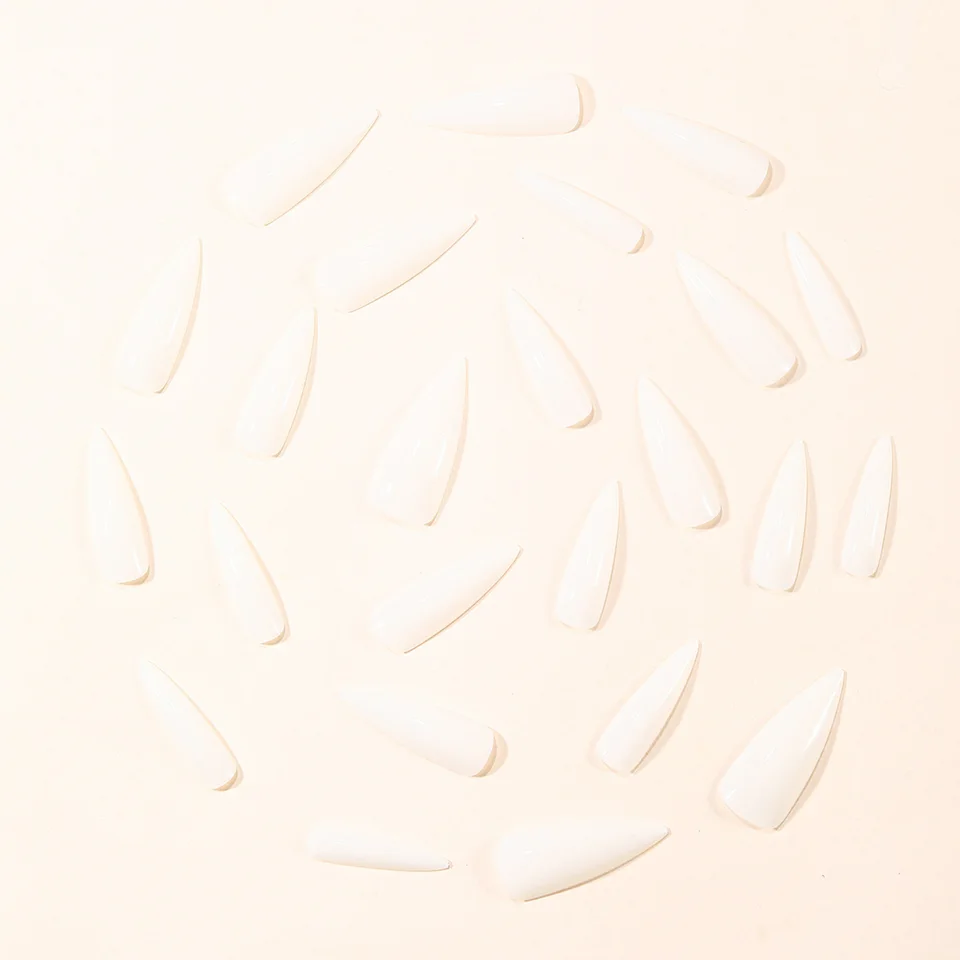 24 piezas uñas postizas stiletto largas blanco leche, cobertura completa, minimalistas, acrílicas 4