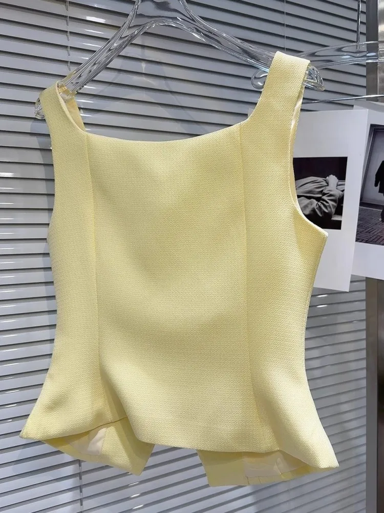 2025 Summer Womens New Style Elegant Sweet Chest Flower Vests Lace Collar Edge Single Breasted O-Neck Fashion Tank Top Hot Sale