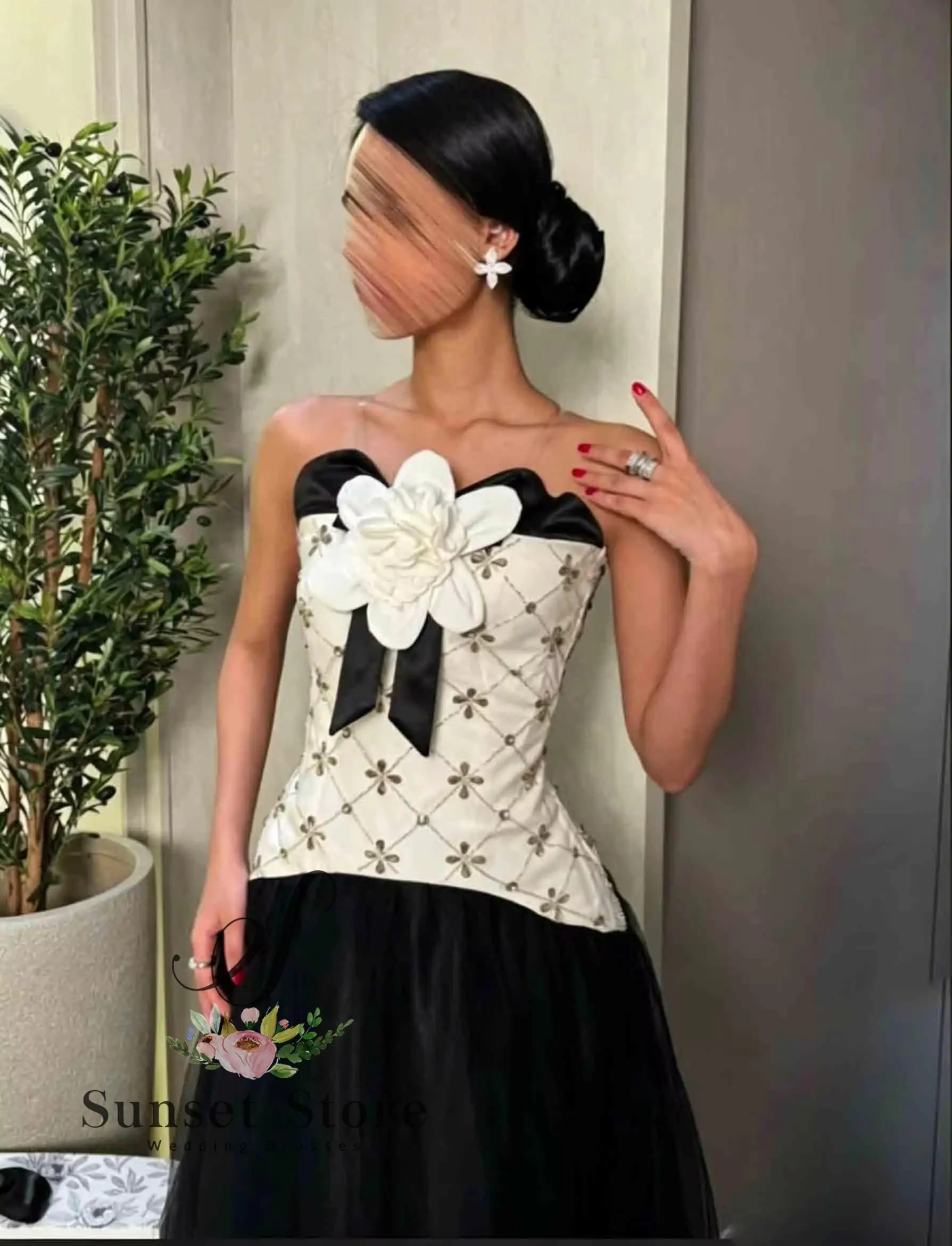 Customized Black and White Strapless Ball Gown with 3D Flower, Beaded Bodice Tulle Skirt Formal Evening Dress - view 4
