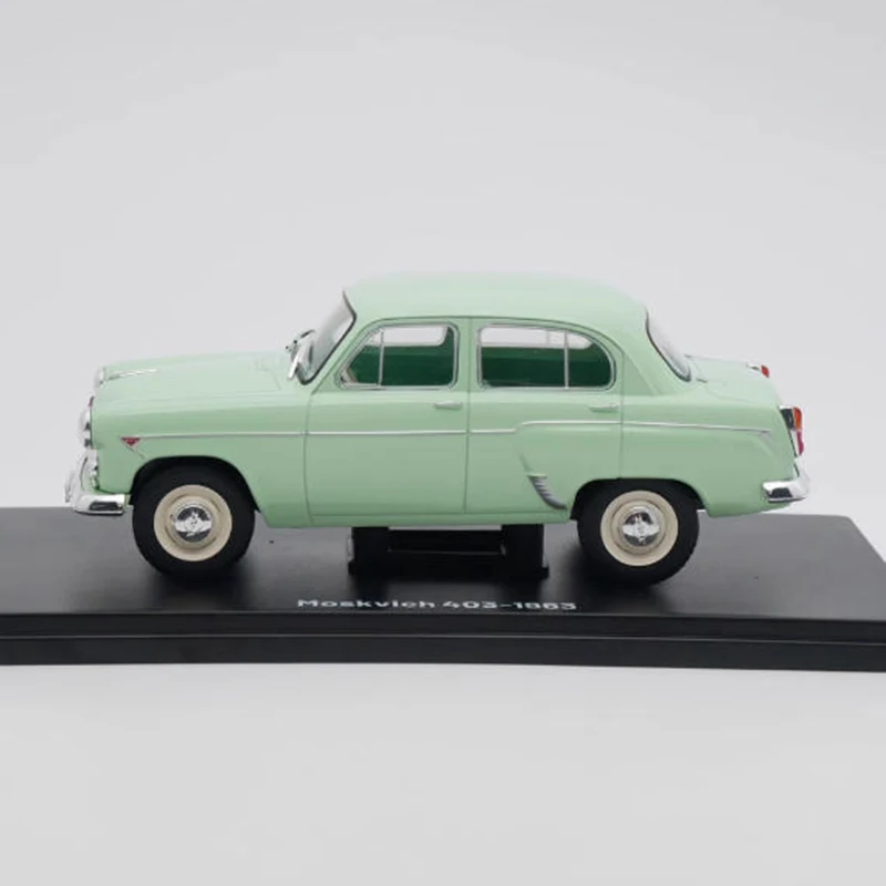 

Ixo 1:24 Moskvich 403 1963, имитация сплава, модель автомобиля, статическая коллекция, украшенные праздничные подарки, игрушки