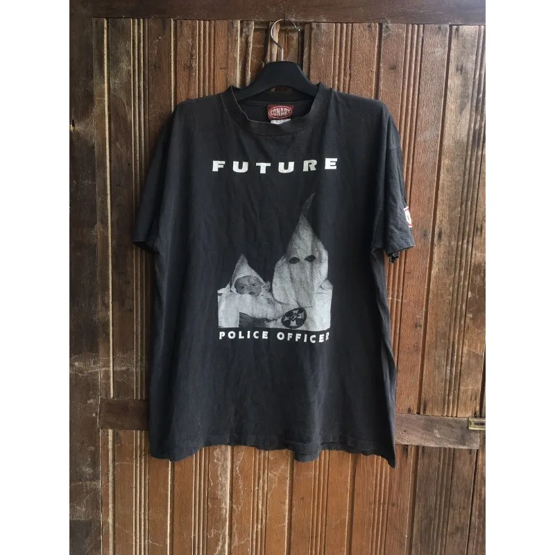 Vintage_Holy_Grail_ Retro_90ART_ شرطة سيئة السمعة للمستقبل _ تي شيرت للرجال والنساء اتجاه الموضة غير الرسمي