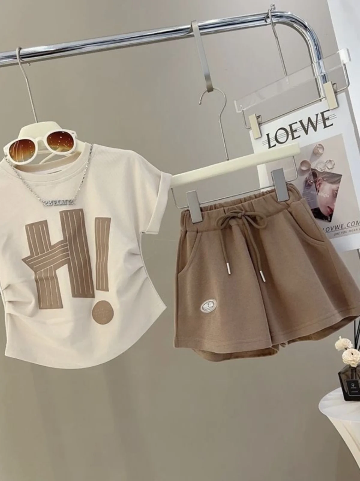 Set di abiti estivi per ragazze, pantaloncini sportivi in puro cotone, set di due pezzi alla moda per bambina, alla moda e comodi