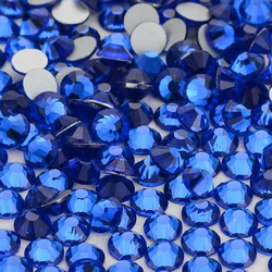 Tutte le dimensioni SS3-SS60 vetro zaffiro Flatback strass rotondo argento fondo colla su diamante blu per la decorazione dei vestiti di arte delle unghie