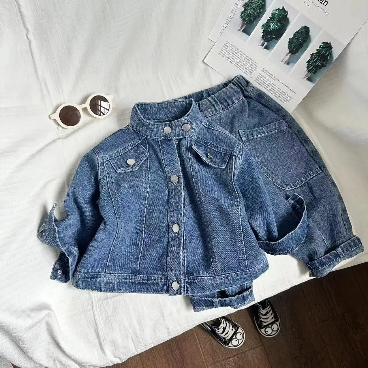 

Children's Spring and Autumn Clothing Set 2025 Fashionable Boys' Baby Denim Coat+Jeans Two Piece Set