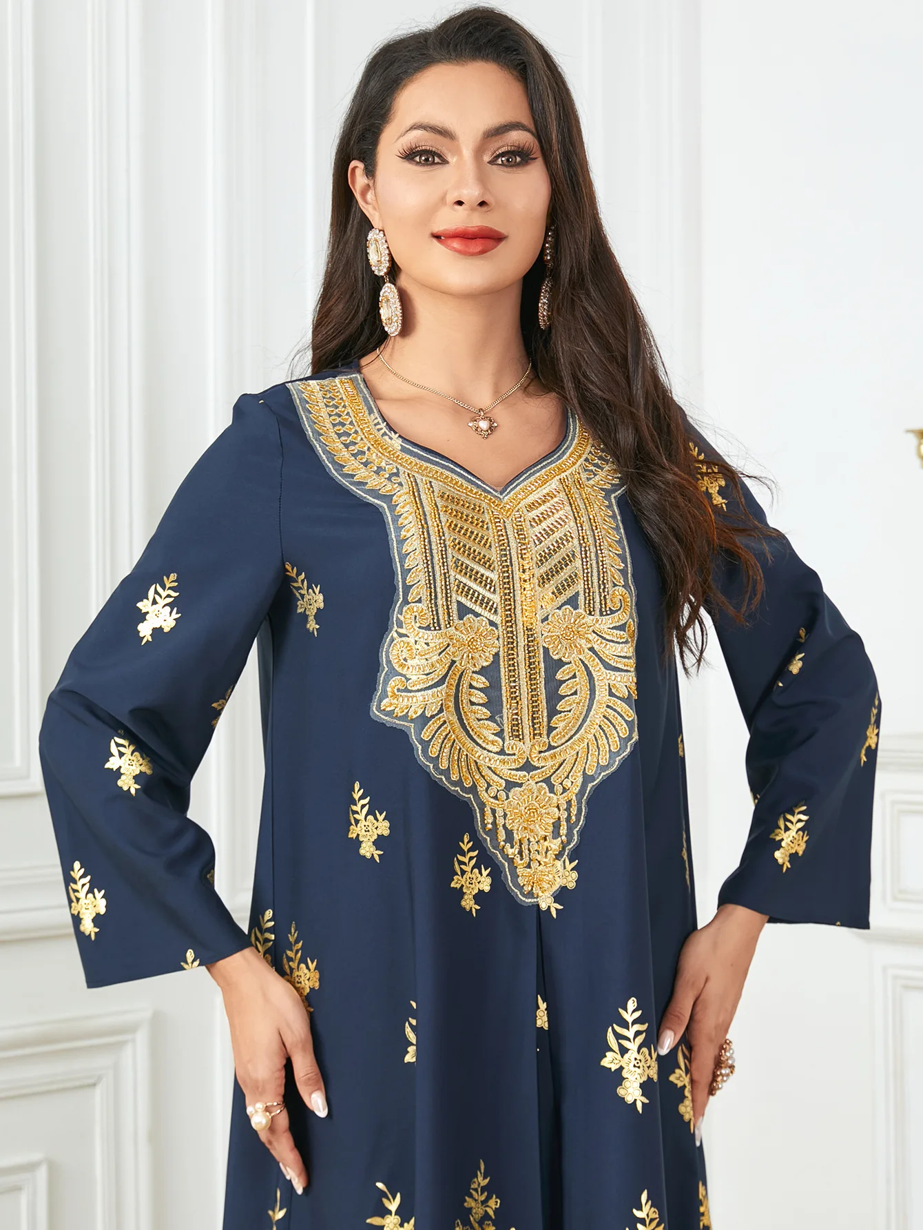 Medio Oriente Ricamo Abaya per le donne Eid Djellaba Ramadan Abaya musulmano Dubai Caftano Arabo Robe Caftano Marocain Femme Jalabiya