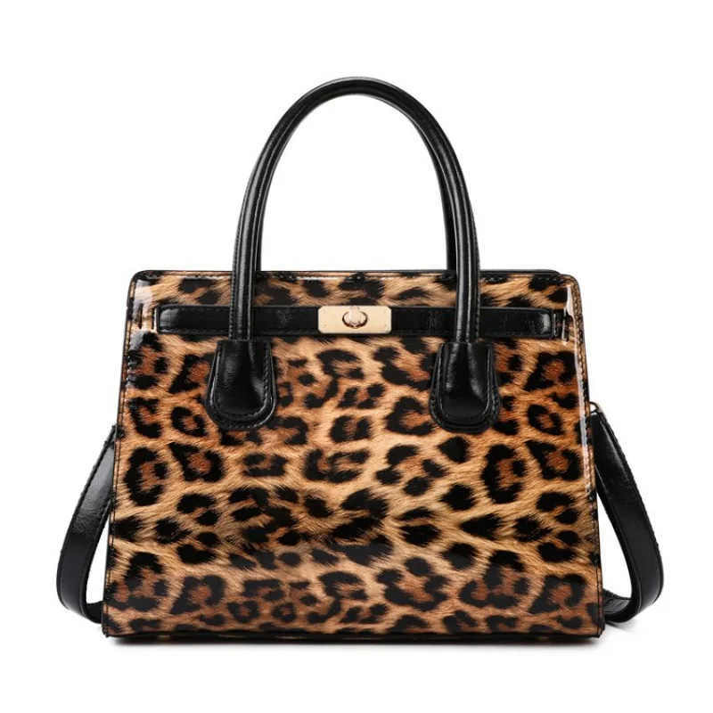 

Women's Handbag Made Of Glen-Printed Leather Boasting Compact Tallinn Commuter Vintage Spacious Daily Look​