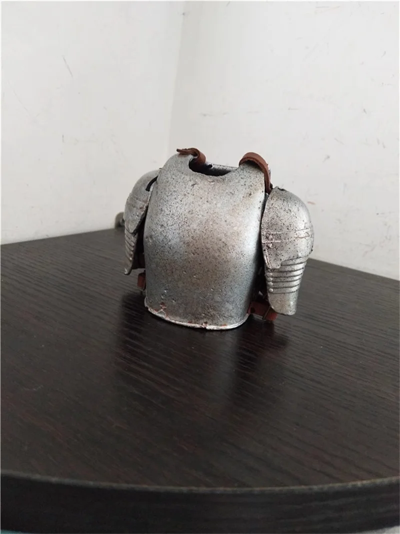 

Hot Sales 1/6 COOMODEL Old Vintage Knight Warrior Female Joan of the Arc Chest Armor Shoulder Armor Plate For 12" Small Breast