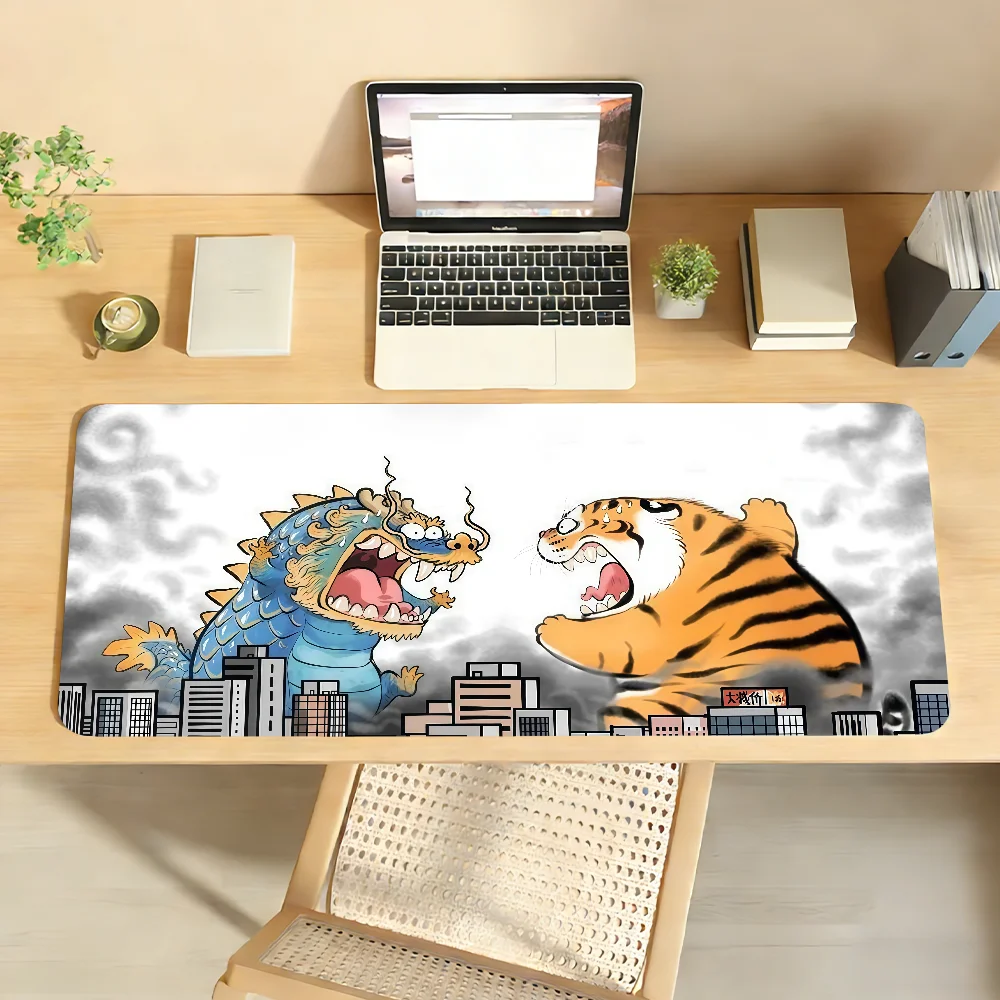 

Мультяшный коврик для мыши «Я не толстый тигр», милый, нескользящий, для стола, аксессуар для ПК и ноутбука, для офисной клавиатуры, большой, для геймеров, декоративный