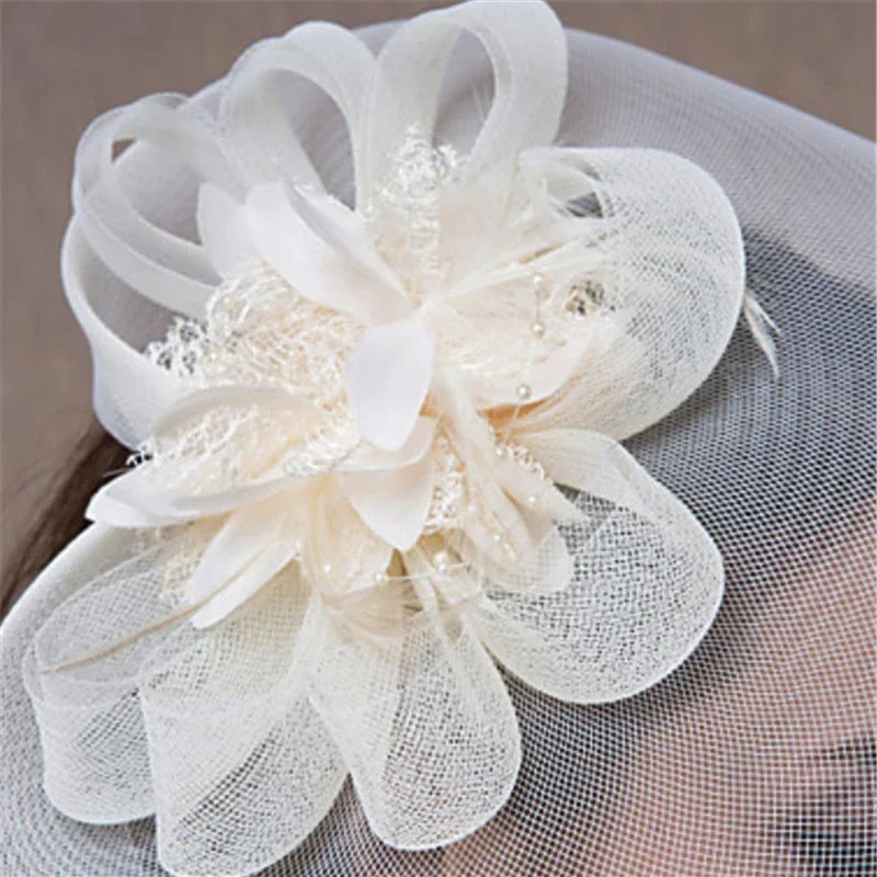 Spinka do włosów Brid Fascinator siatka z klipsem dla kobiet wesele FascinatorsYarn kwiatowa do włosów szpilki do kapelusza akcesoria do włosów