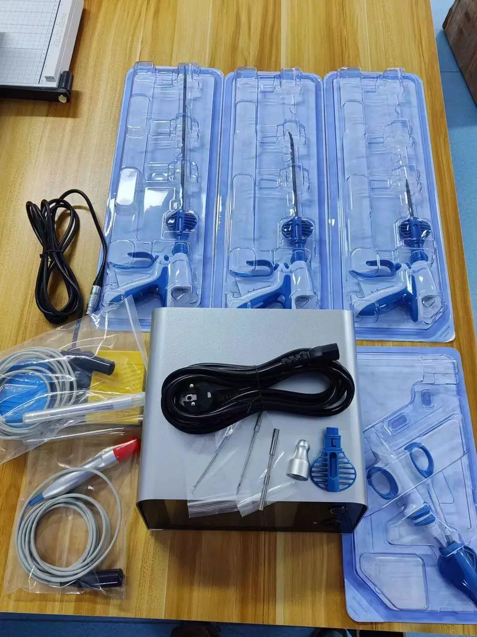 VET Adjustable Ultrasonic Soft Tissue Knife 55.5 kHz Stainless Steel Veterinary Ultrasound Surgery Tool