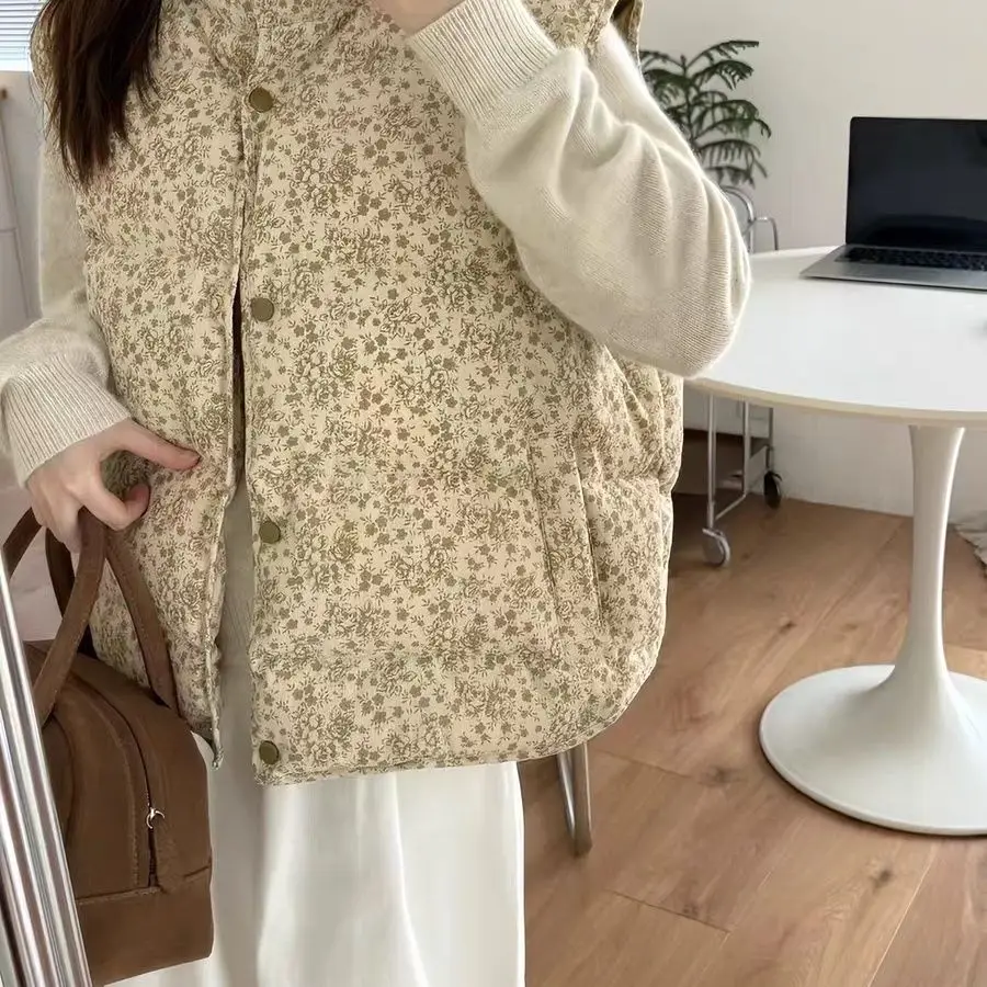 

2025 winter new Japanese stand-up collar floral silk cotton vest women's retro loose warm cotton jacket