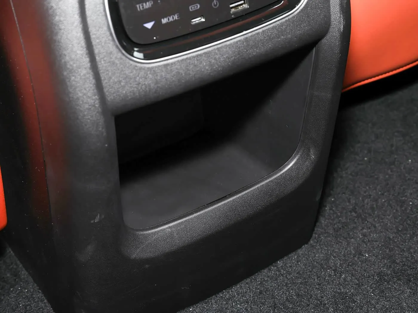 

FLOOR MATS FOR CARS 44