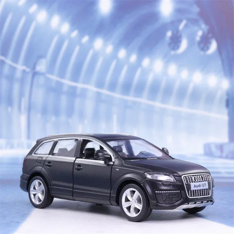 1:36 Audi Q7 Model Car Alloy Diecast Metal Pull Back Cars Toy High Simulation Educational Collection For Kids Gifts A12