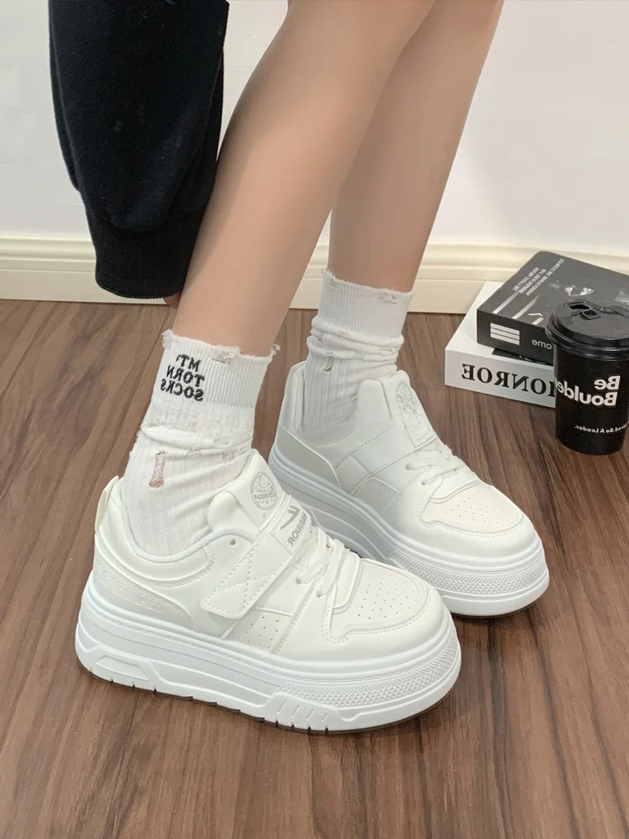 

Женская обувь Warrior Thi Bot Heightening Casual oes Summer Classic Versatile Sports Board oes Korean Sle Cross Bule