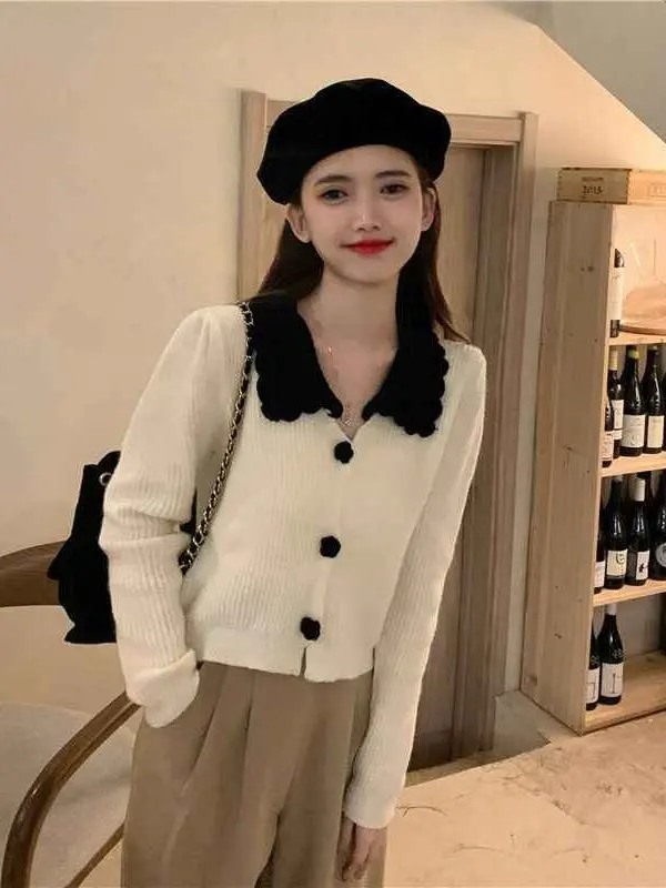 plus Size Women's Black Knitted Open Cardigan Autumn New Style Doll Collar Button Soft Style Age Reduction Sweater Design Sense