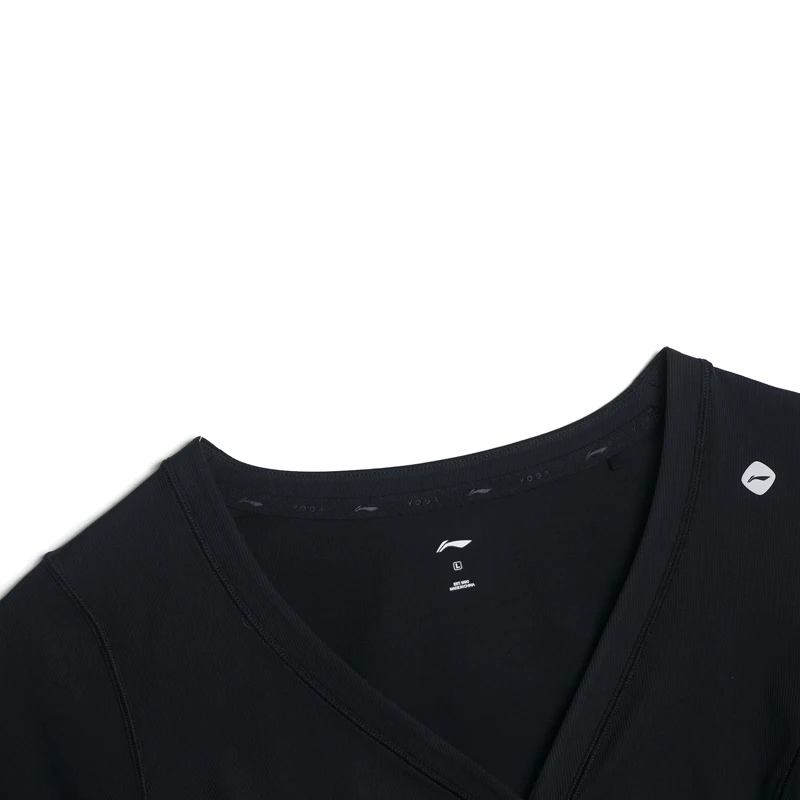 سترة نسائية منسوجة للياقة البدنية من Li-Ning بقصة ضيقة 75% بوليستر 25% إيلاستين سترة مريحة للترفيه AFDV586