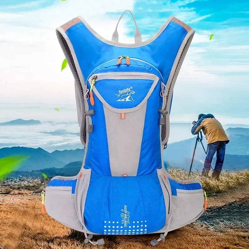 Off-road Backpack Backpack Men's and Women's New Travel Sports Bag Light Cycling Backpack Mountaineering Bag School Bag