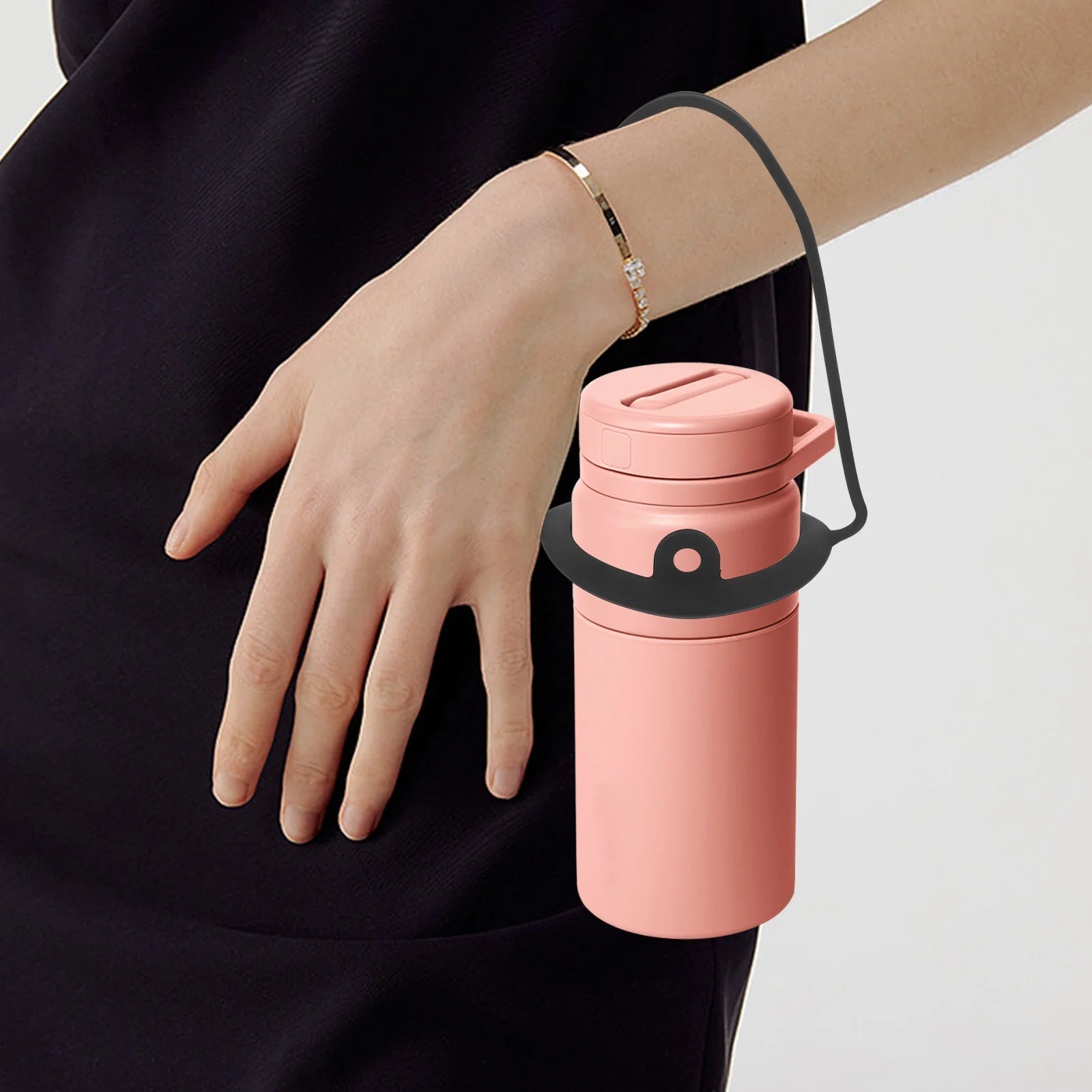 

2Pcs Silicone Bottle Carrier Reusable Lightweight Holder for Travel Outdoor Use Universal Fit Water Bottles Mugs Easy Grip