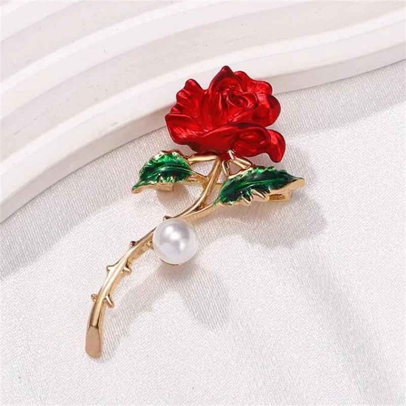 

Elegant Temperament Red Rose Pearl Brooch Pins For Women Fashion Enamel Flower Corsage Wedding Party Jewelry Accessories Gift