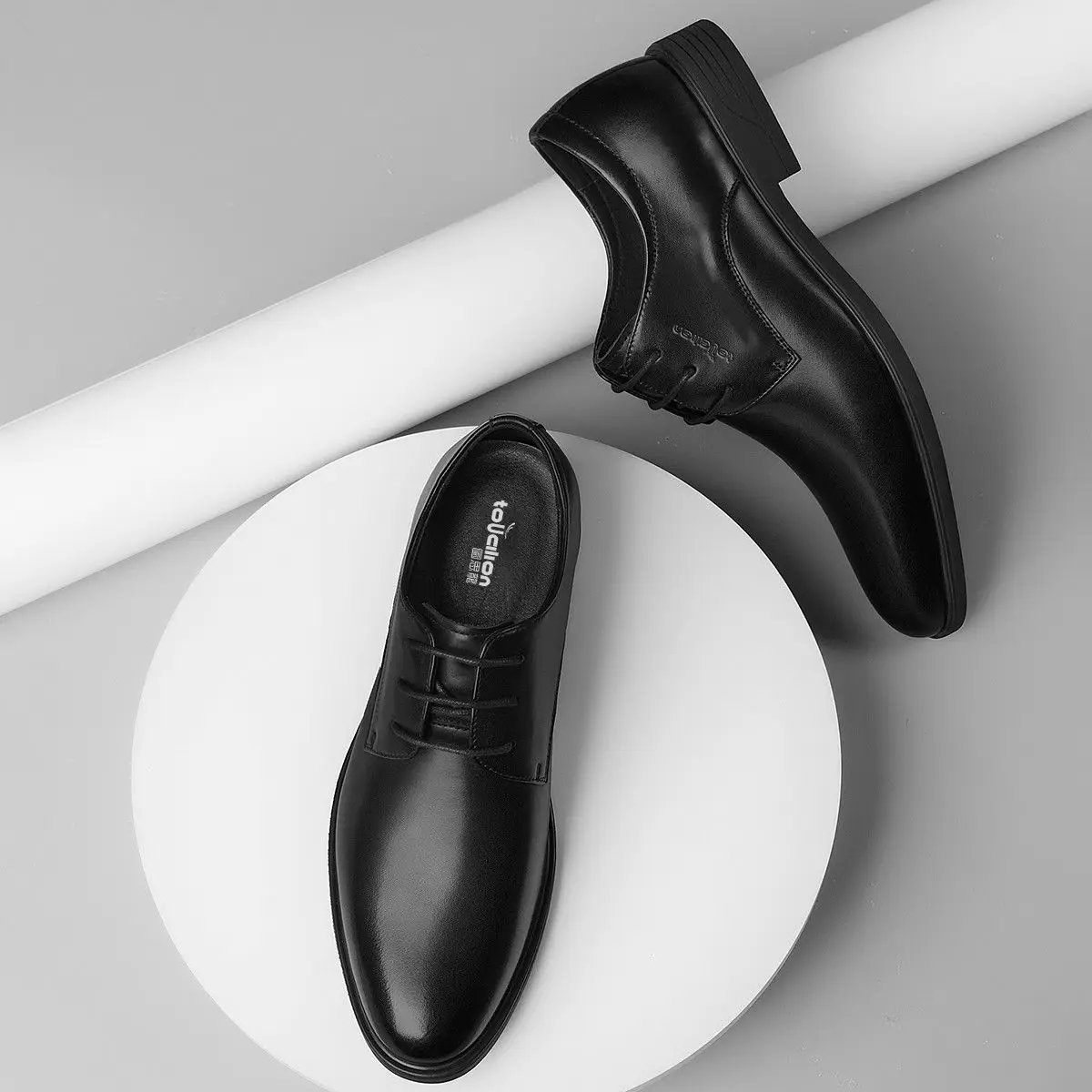 

2026 New Men Leather Shoes Business Casual Breathable Non Slip Odor Resistant Durable Walking Shoes Trendy Male Footwear