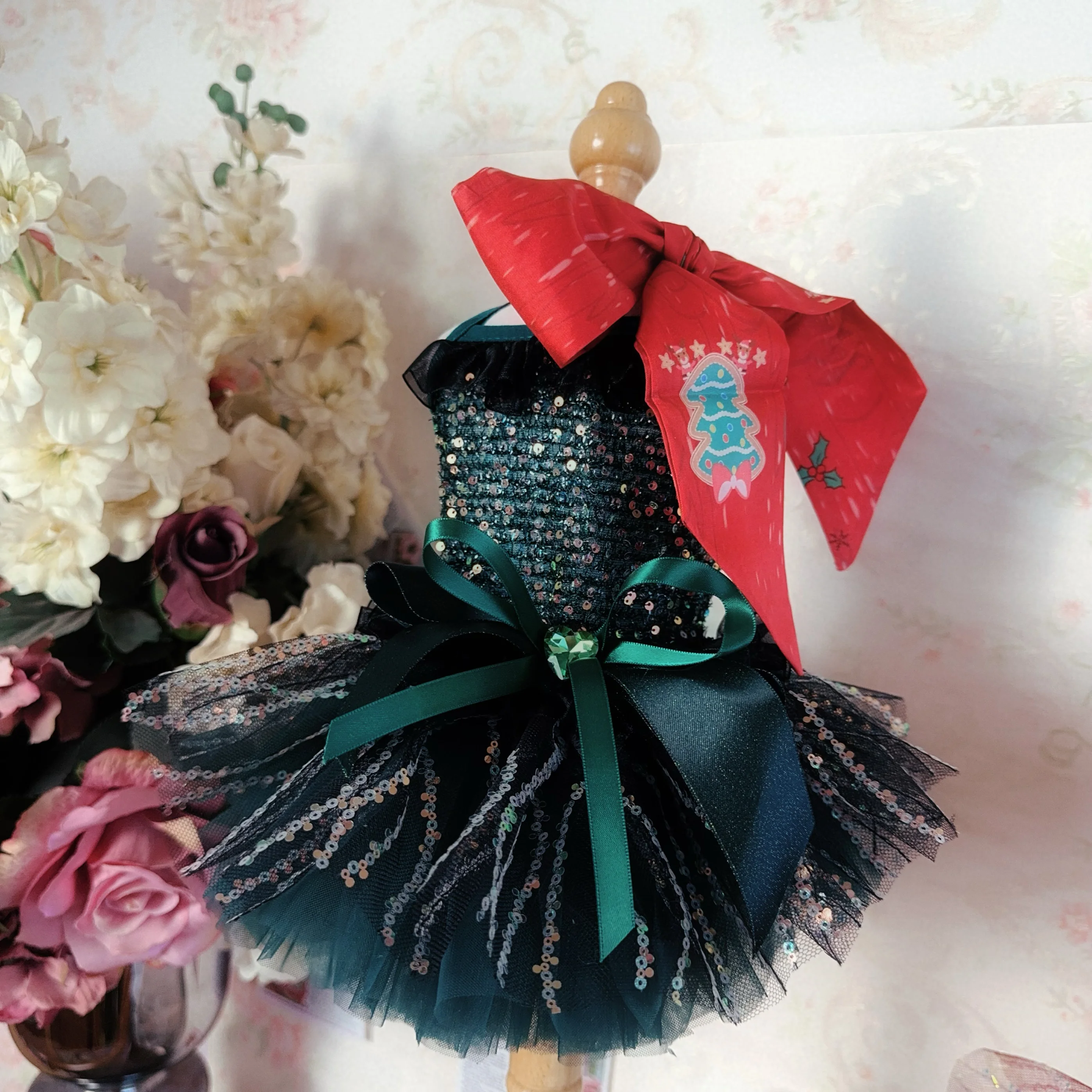 

Dog clothes Xmas pet dress with sequins strap holiday party costume for Halloween Costume for dog pet supplies dog short dress