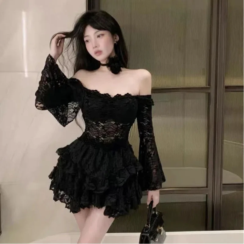 Sexy Hollow Out Women Cropped Tops Summer See Through Long Sleeved Lace T Shirt Streetwear V Neck Backless Patchwork Tees