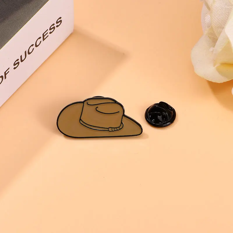 Unisex Fashion Cowboy Hat Enamel Alloy Brooch Badge for DIY Clothes Bags Shoes Hat Scarf T-shirt Jeans Clothing Accessories