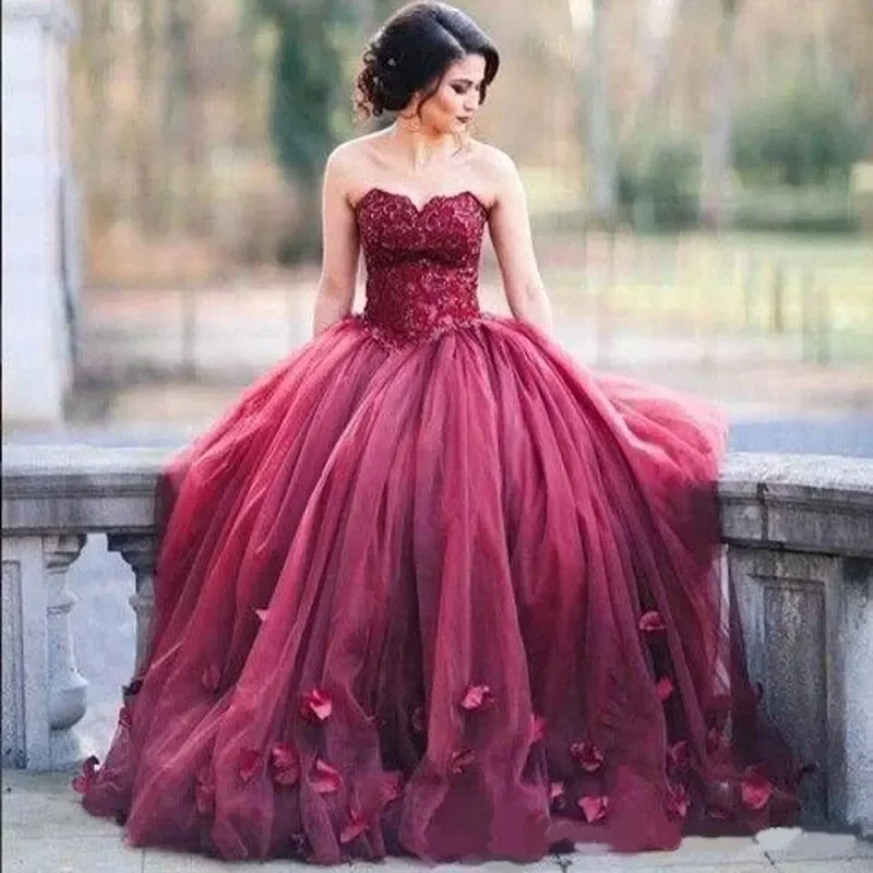 Burgundy Ball Gown Quinceanera Dresses For 15 Year Old Girls Sweetheart 3D Appliques Flowers Birthday Party Gown Robe De Bal