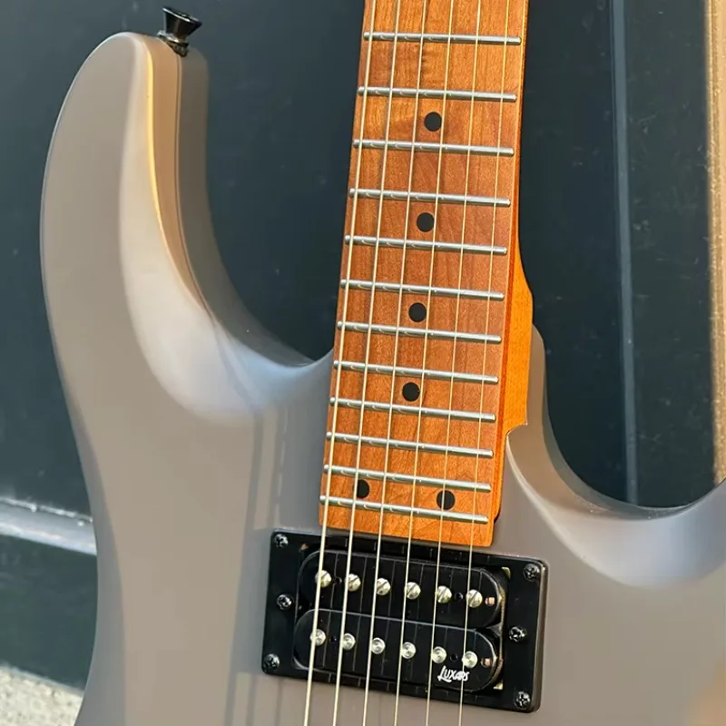 New Arrival Poplar Body Roasted Maple Satin Fingerboard Alnico HH Pickup Upgrade Electronic Circle Electric Guitar