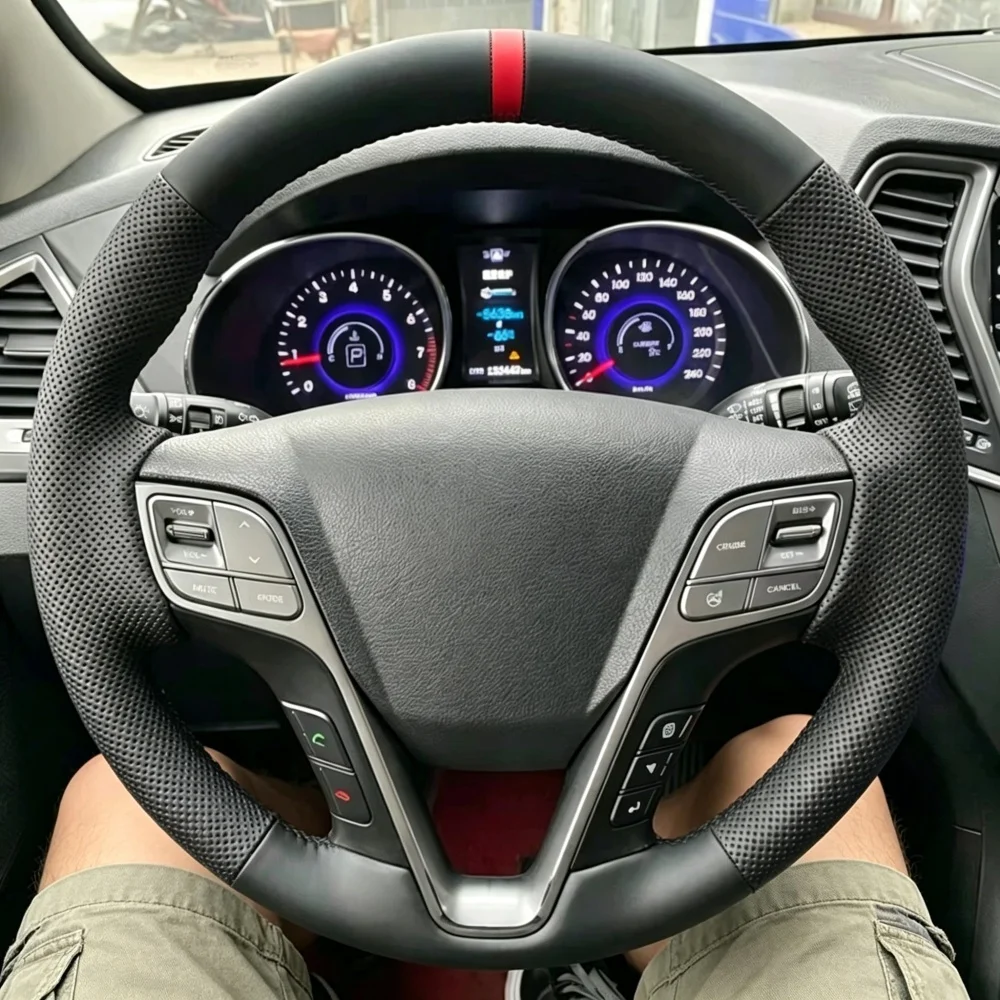 Handgenähter schwarzer perforierter rutschfester Mikrofaser-Leder-Lenkradbezug 2013-2015 Hyundai ix45 für Hyundai Santa Fe.