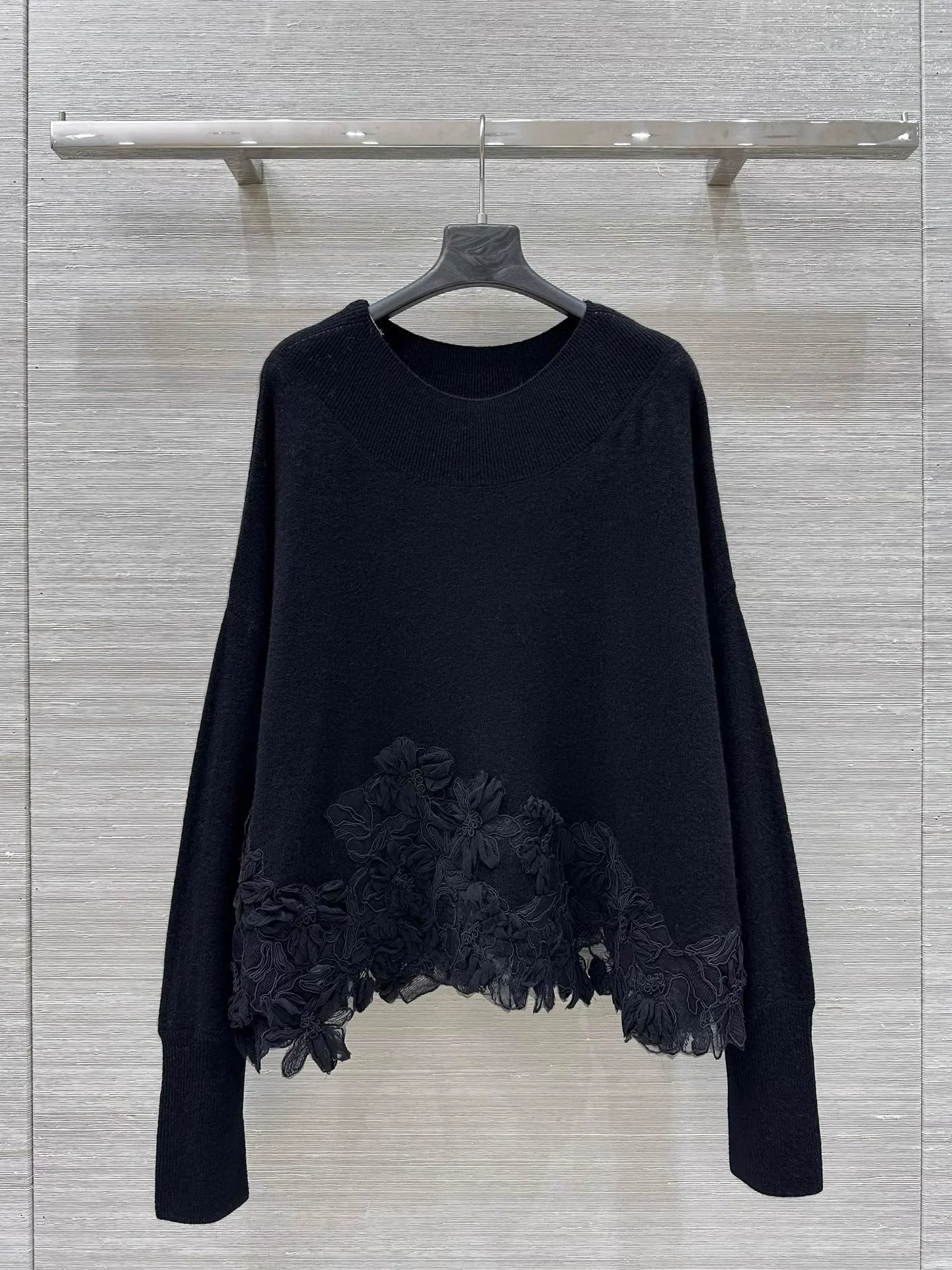 

Autumn 2025 Women 100% Cashmere Sweater 3D Flower Embroidery Flare Sleeve Slash Neck Casual Female Pullover