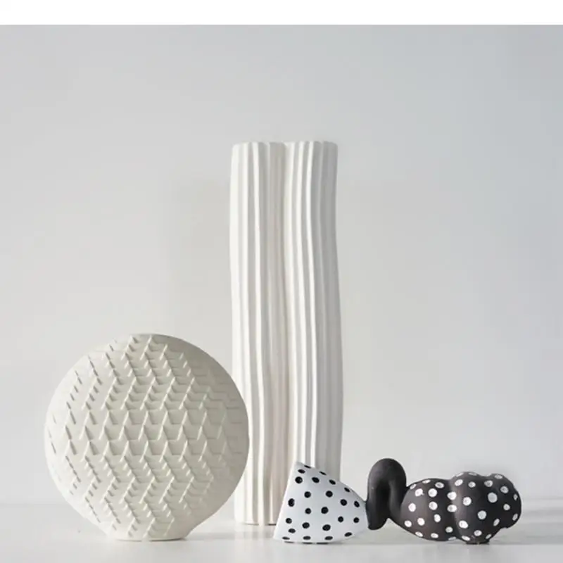 White Polka Dots Alien Ceramic Vase Living Room Decoration Desk Ornament Crafts Home Decor Accessories Gift