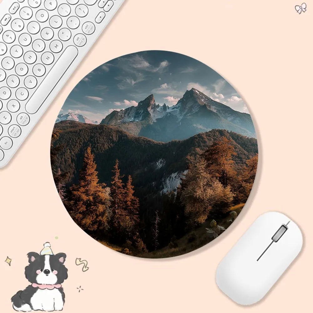 Mountain Forest 22x22 ซม.รอบ Gaming Mouse Pad Gamer โต๊ะ Mats แป้นพิมพ์ Pad เมาส์ Pad ชุดโต๊ะทํางานอุปกรณ์เสริมแผ่นพรม