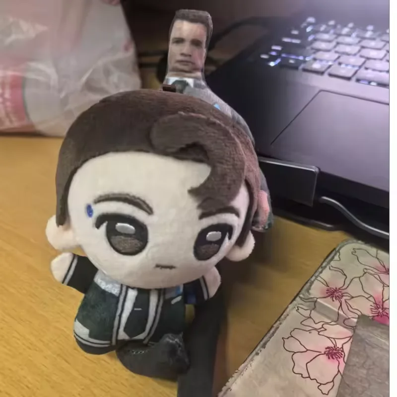 دمية قطيفة جديدة من لعبة ديترويت: بيم هاند مان، شخصية كونور الكرتونية اللطيفة، 10 سم، لعبة محشوة ناعمة، تعليقة لتزيين حقيبة الظهر، هدايا للأطفال