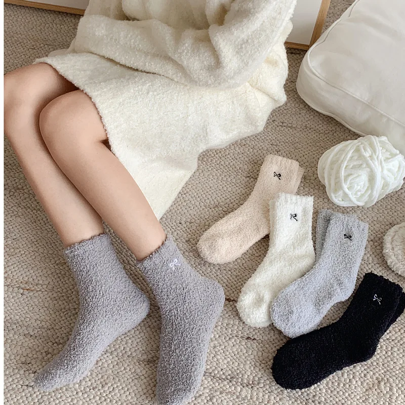 

Thickened Coral Fleece Socks for Women Autumn Winter Plush Warm Sleep Loose Long Socks Middle Tube Home Floor Socks for Women