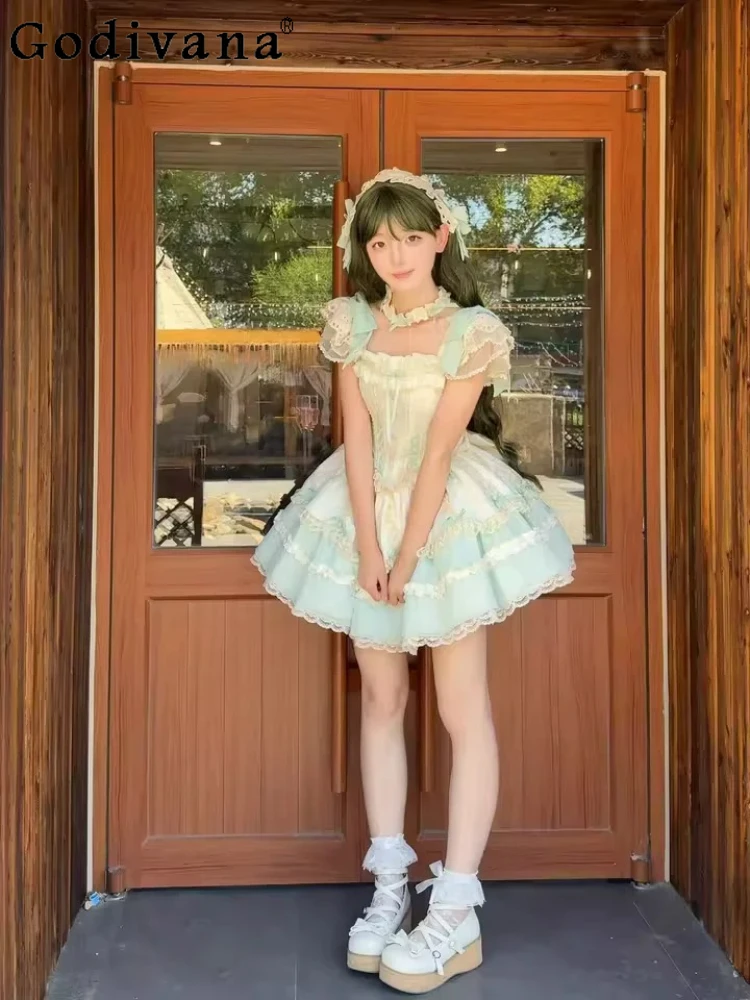 

Female Sweet Lolita Square Neck Ballet Style Cake Princess Evening Dress Age Reduction High Waist Playful Bow Lace Fairy Dresses