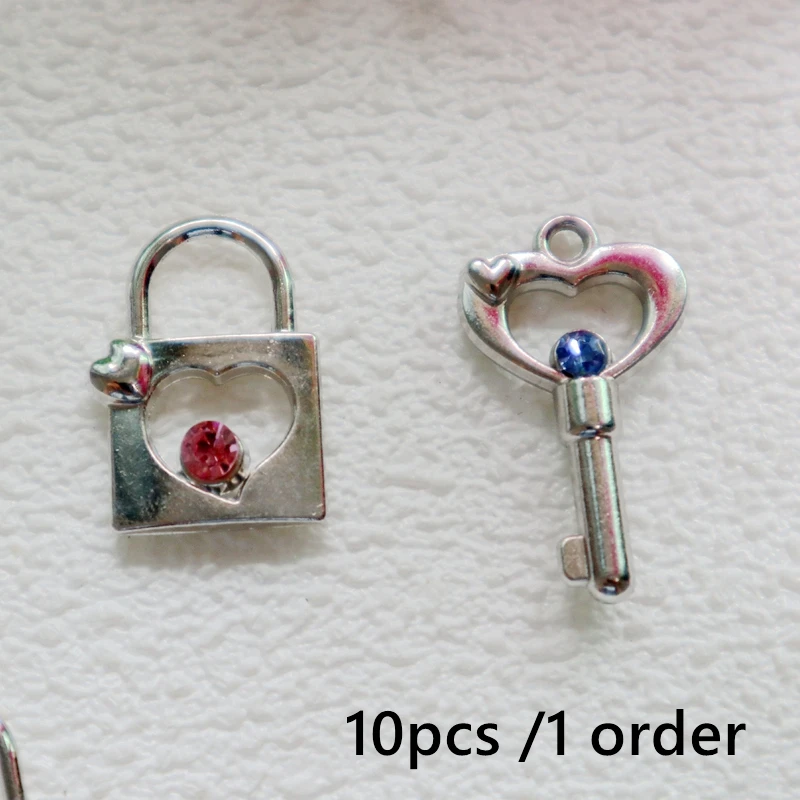 10PCS Unique Love Key Lock 3D Pendant Fashion Shining Charms DIY Necklace Bracelet Jewelry Keychain Decoration Dangle Accessory