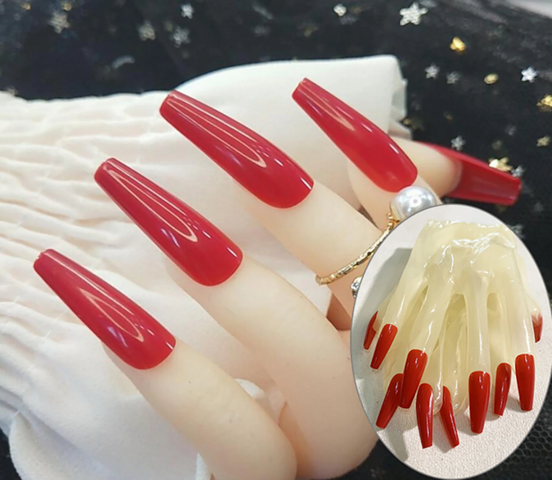 

1 pair of natural latex material kigurumi zentai male to female costume mid length oil shiny bondage latex nail gloves