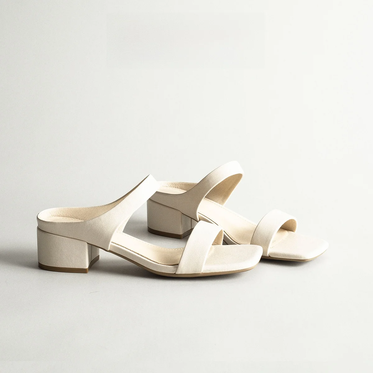 Leather Thick Heel Open Toe Sandals Women's Outdoor Summer New Versatile Casual Vacation Style One-Strap Slip-On Sandals